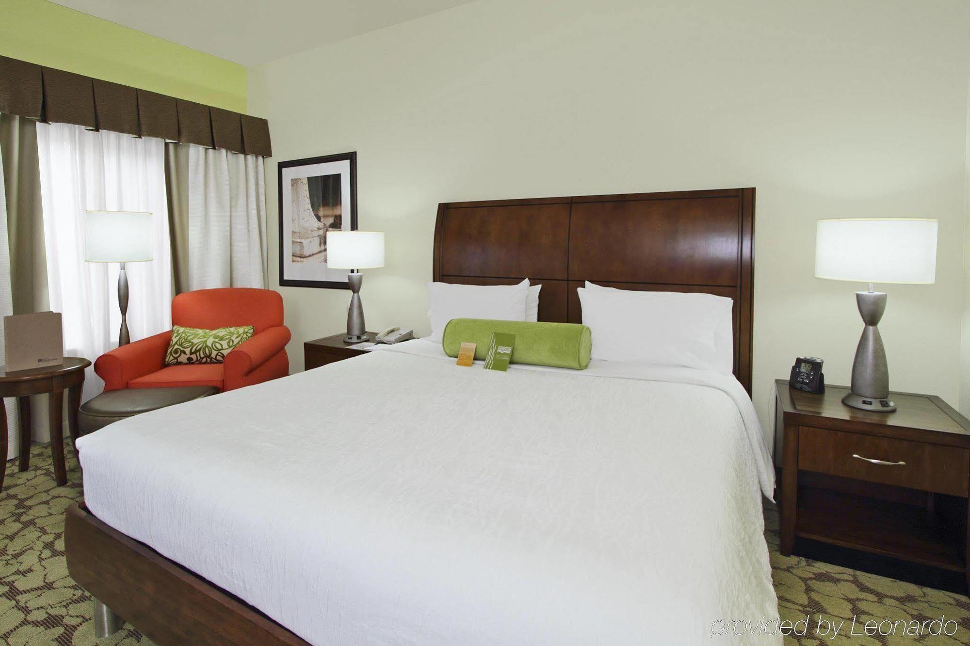 Hilton Garden Inn Calabasas Exterior photo